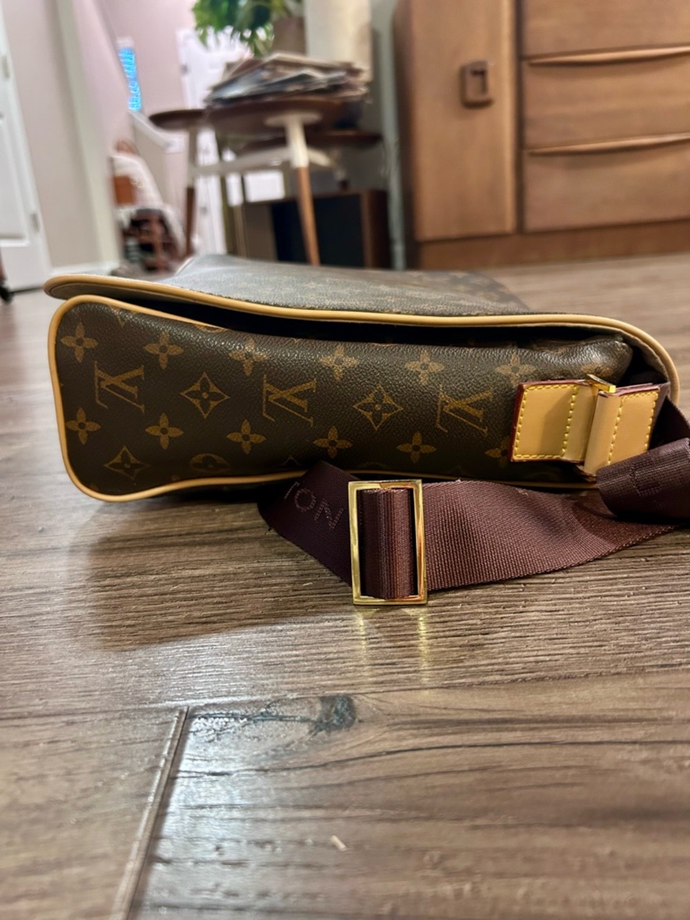 Vintage Louis Vuitton Monogram Canvas Abbesses Messenger Laptop Bag - Picture 10 of 15